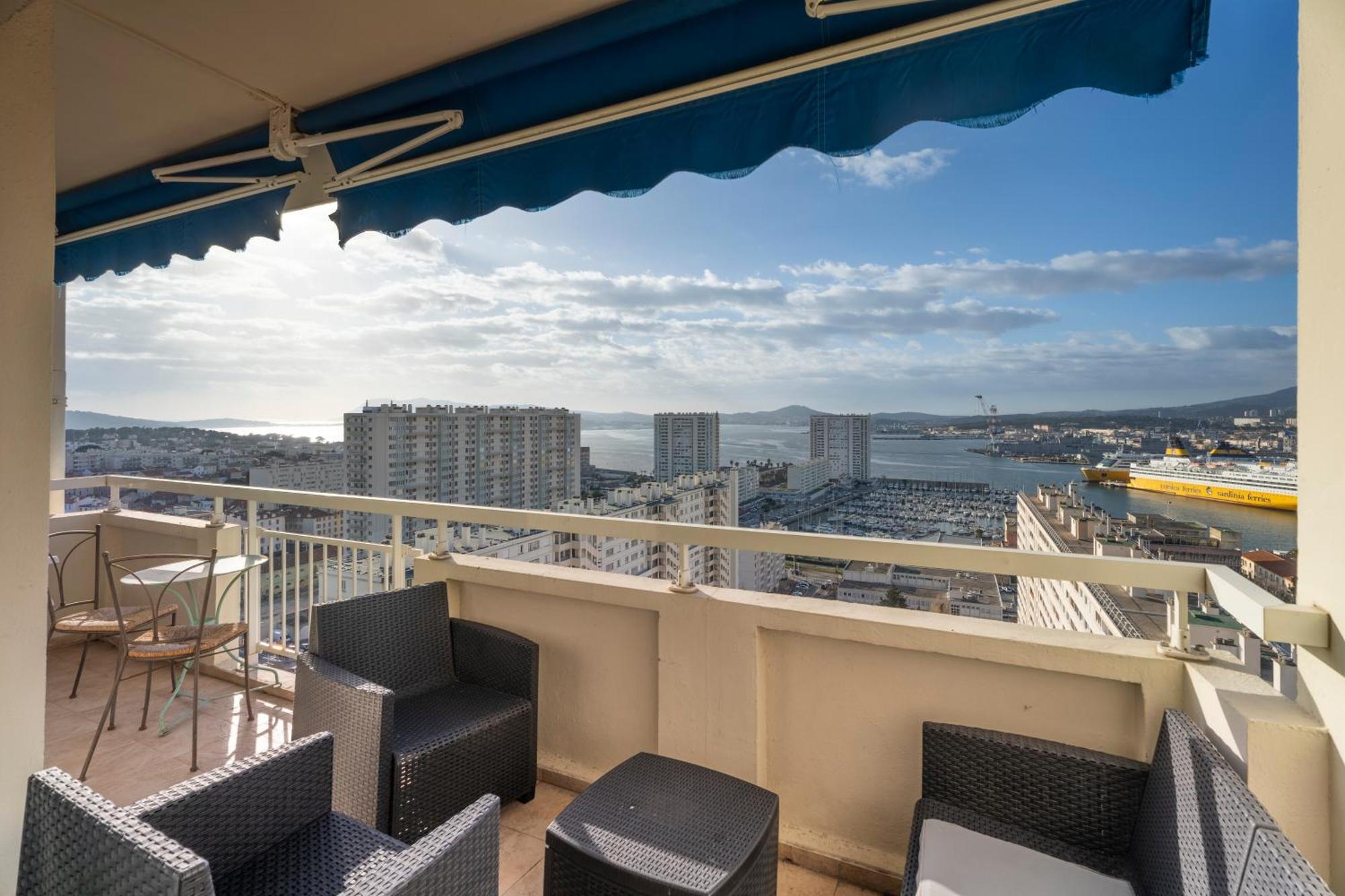 Vue Panoramique, Grand Appartement 2 Chambres A Toulon Exterior photo